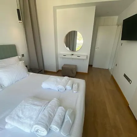 The Address -beachfront 2 Bedroom 公寓 *