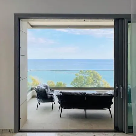 The Address -beachfront 2 Bedroom Apartment