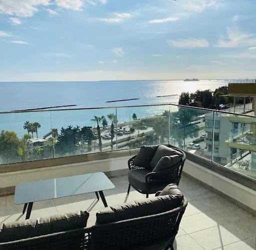 The Address -beachfront 2 Bedroom *