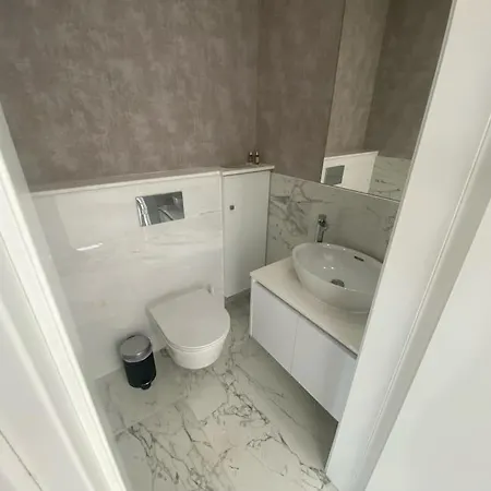 The Address -beachfront 2 Bedroom Apartment